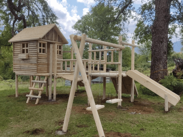 Plaza de Juegos de Madera Mod. Pucón | Casa Elevada y Columpios