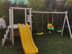Plaza de Juegos de Madera Mod. Colina con Tobogán y Muro de Escalada